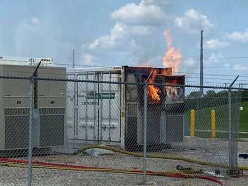 储能火灾.jpg 储能火灾.jpg